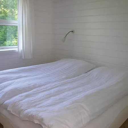 4 Værelses Dejlig Bolig I Rønne Feriehus Rønne