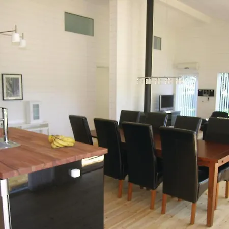 Vakantiehuis 4 Bedroom Lovely In Ronne Hasle